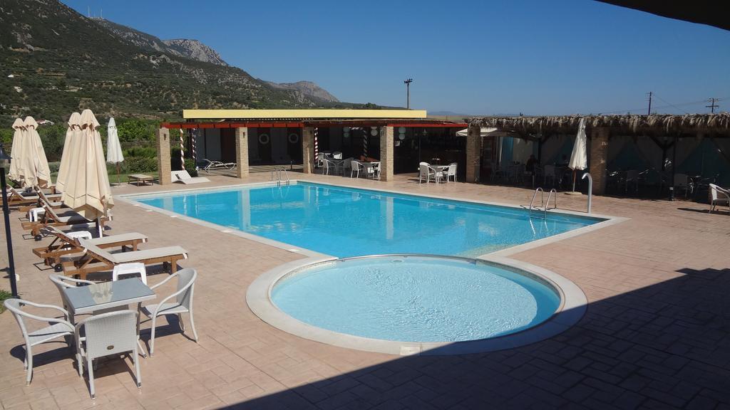 Royal Aparthotel 3*