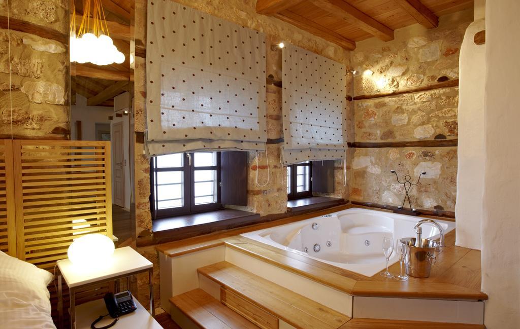 Hotel Semeli 3*