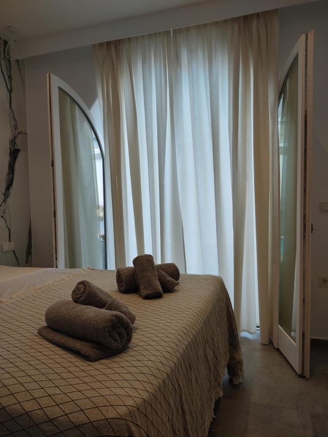 Luxury La (adults Only) Apartment