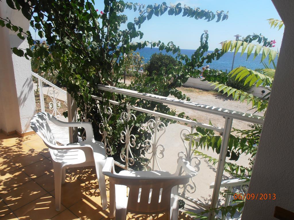 Iro Paralia Agias Foteinis