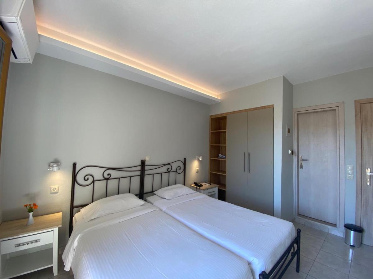 Hotel Louvre 3*