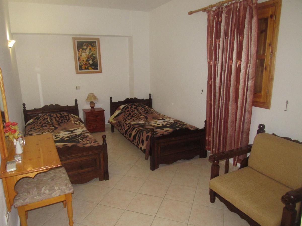 Chryssa Apartment Symi