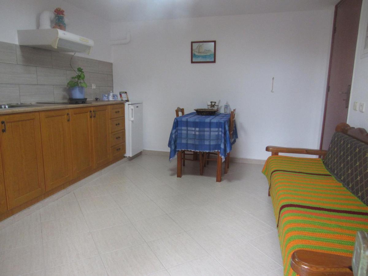 Apartment Chryssa *