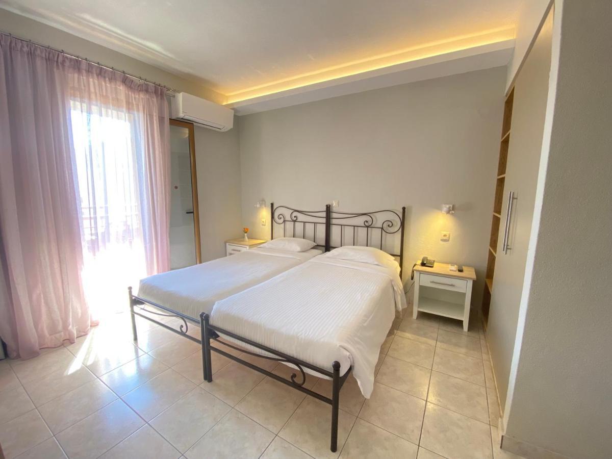 Hotel Louvre 3*
