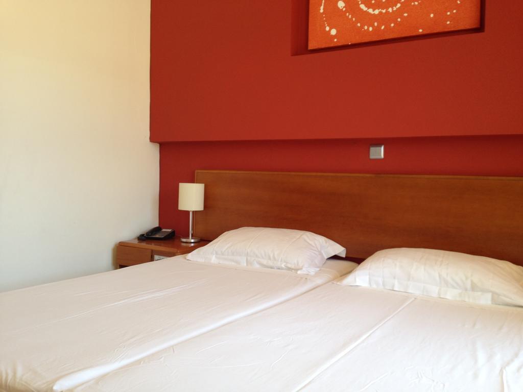 Delfinia Hotel 4*