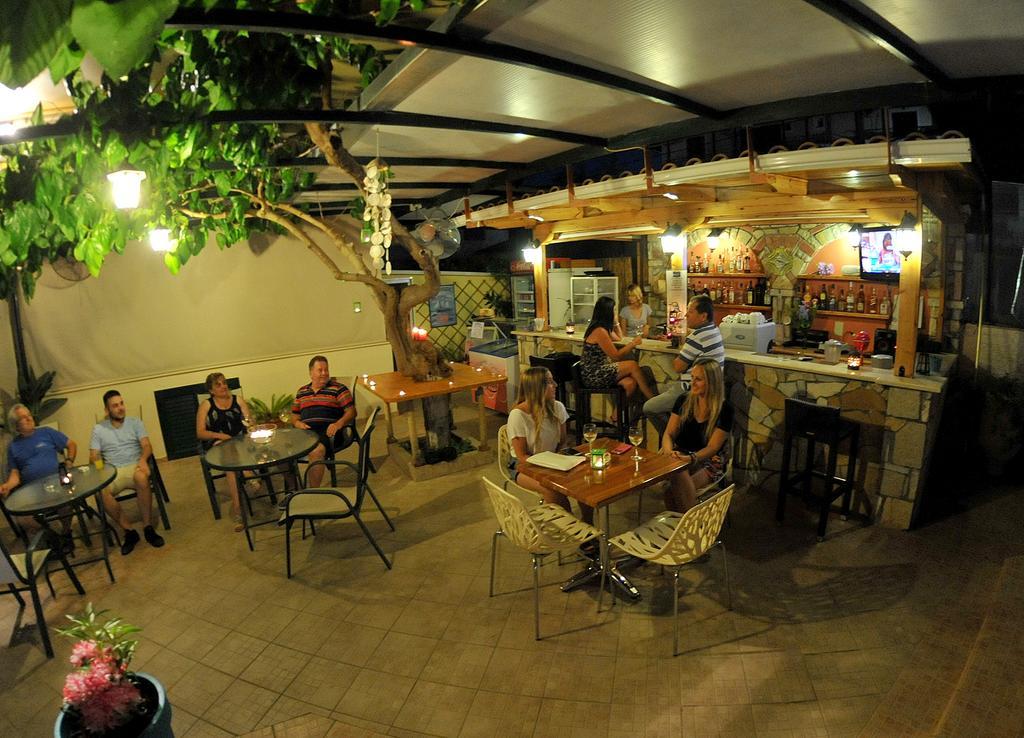 Aggelos & Deluxe Aparthotel Nydri (Lefkada)