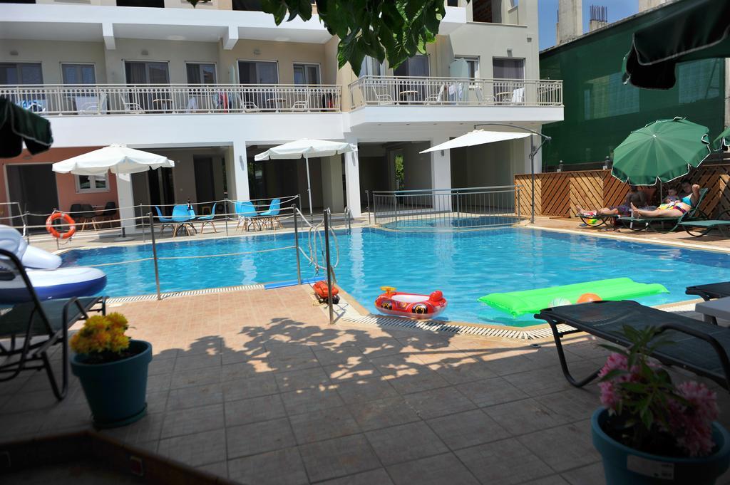Aparthotel Aggelos & Deluxe 2*