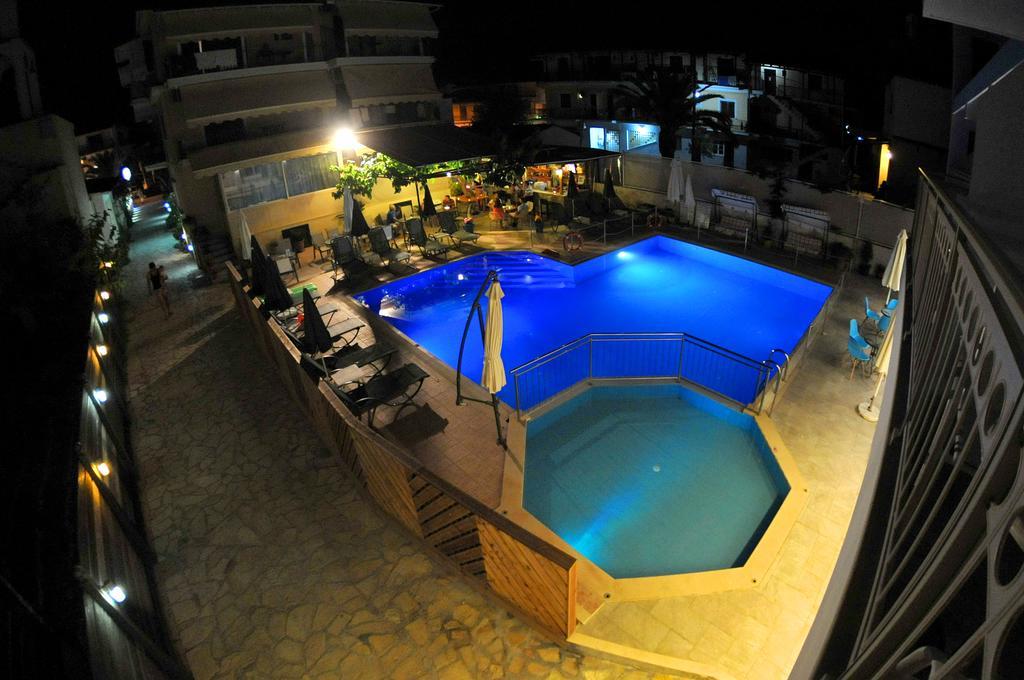 Aparthotel Aggelos & Deluxe 2*