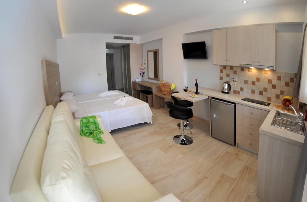 Aparthotel Aggelos & Deluxe
