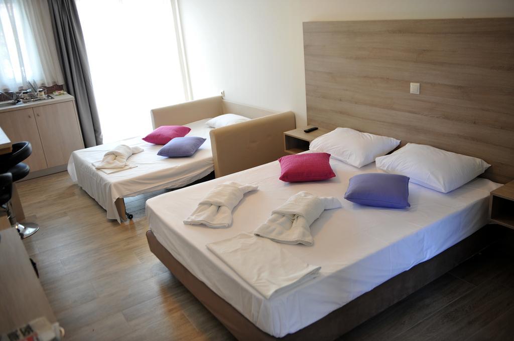 Aparthotel Aggelos & Deluxe