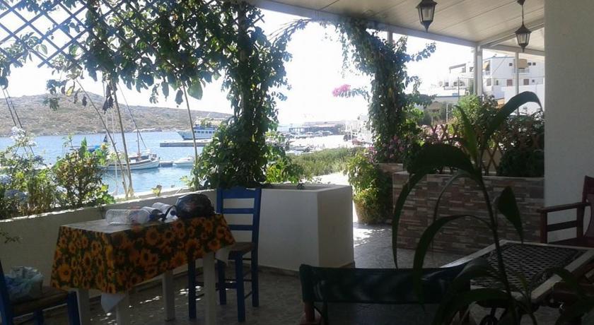 Studio Poseidon Aparthotel *