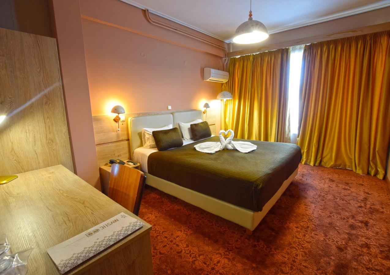 Hotel John's