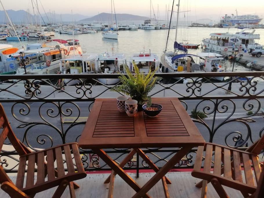 Port 3 Apartment