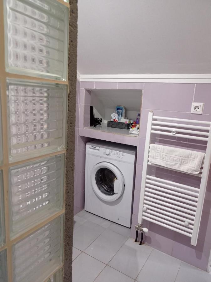 Nice Studio Apartment Neo Epivates
