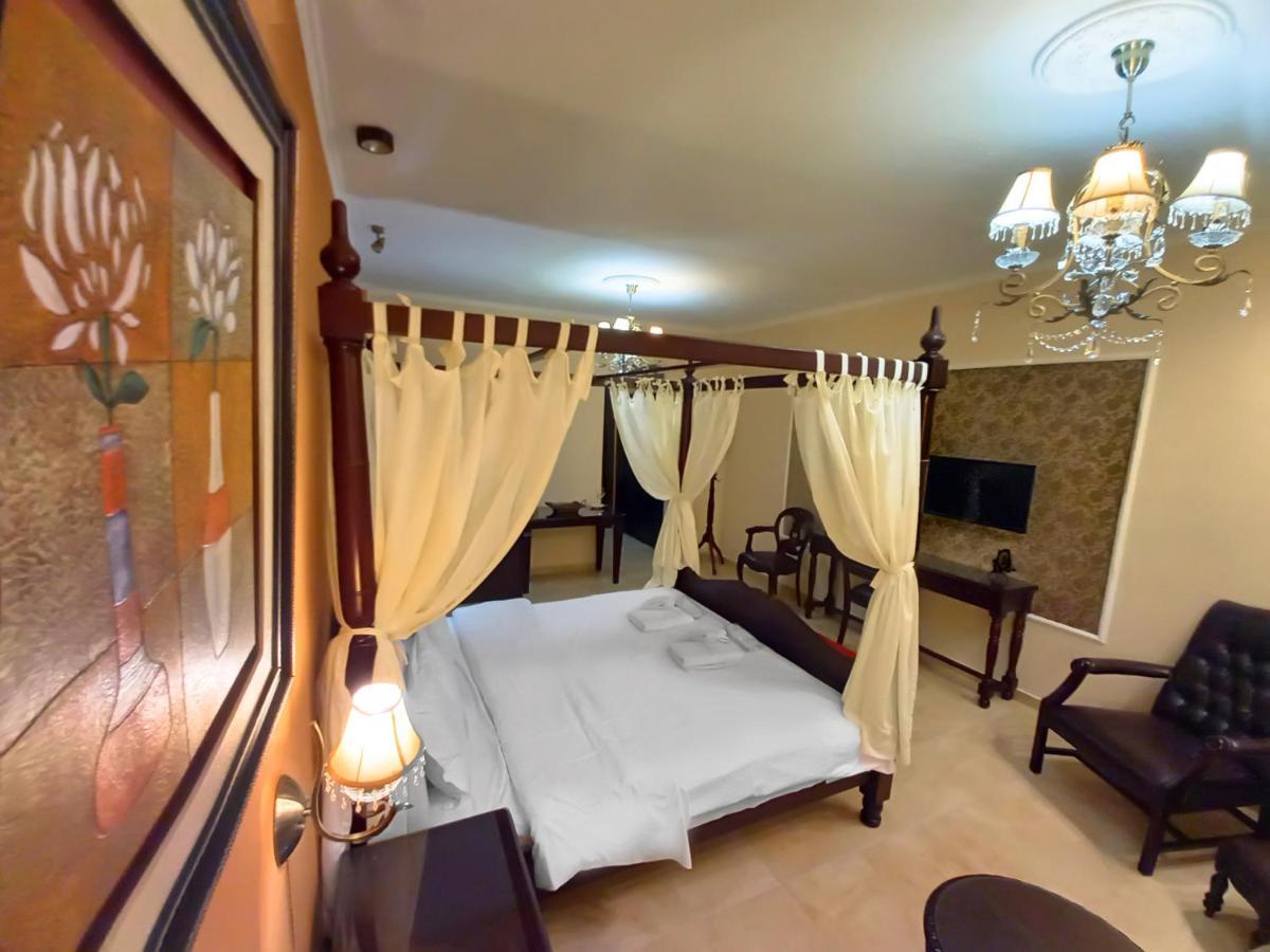 Pozar Salt Cave 3*