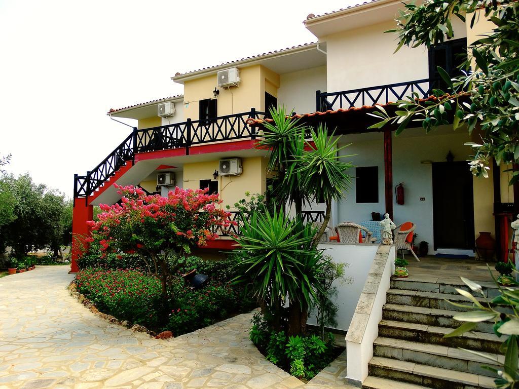 Apartment Karpetis A Paradise