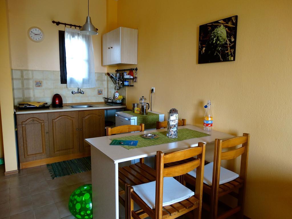 Apartment Karpetis A Paradise *