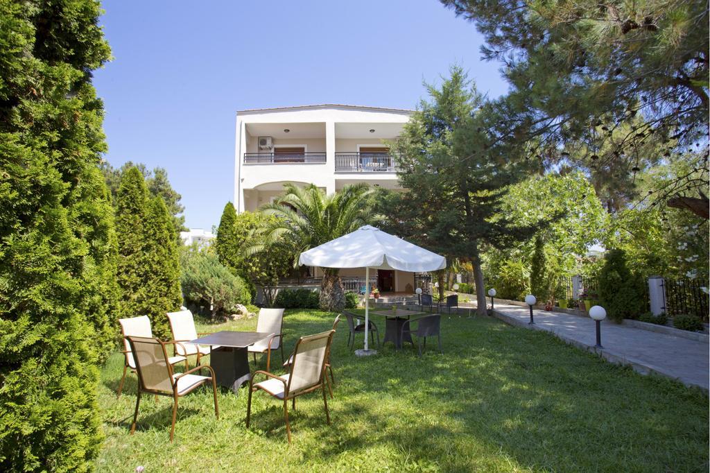 Katerina Apartment Potos