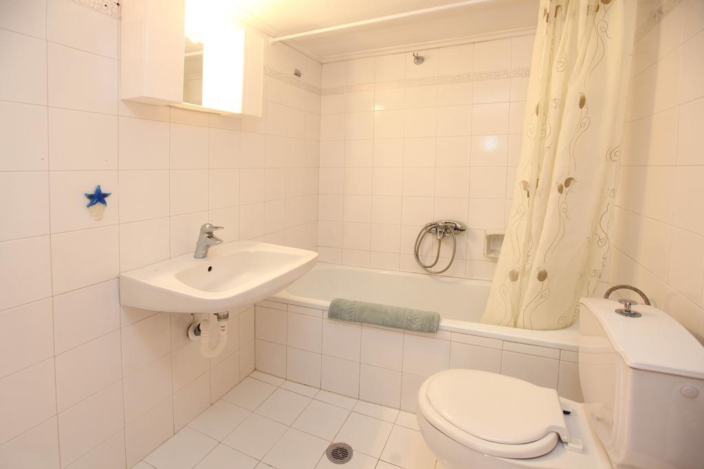 Amarilia Aparthotel 3*