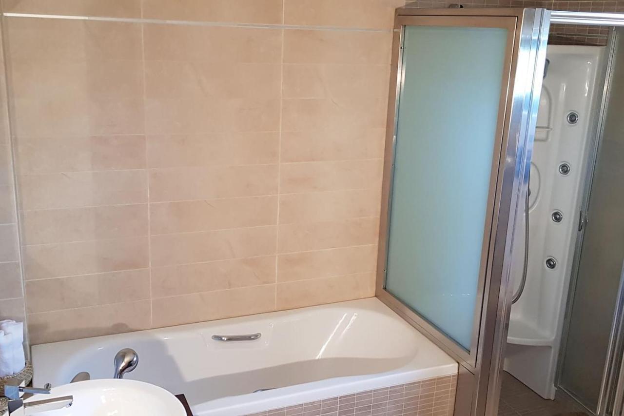 Double View Apartment