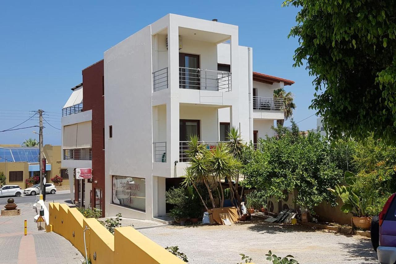 Double View Apartment Agia Marina (Crete)