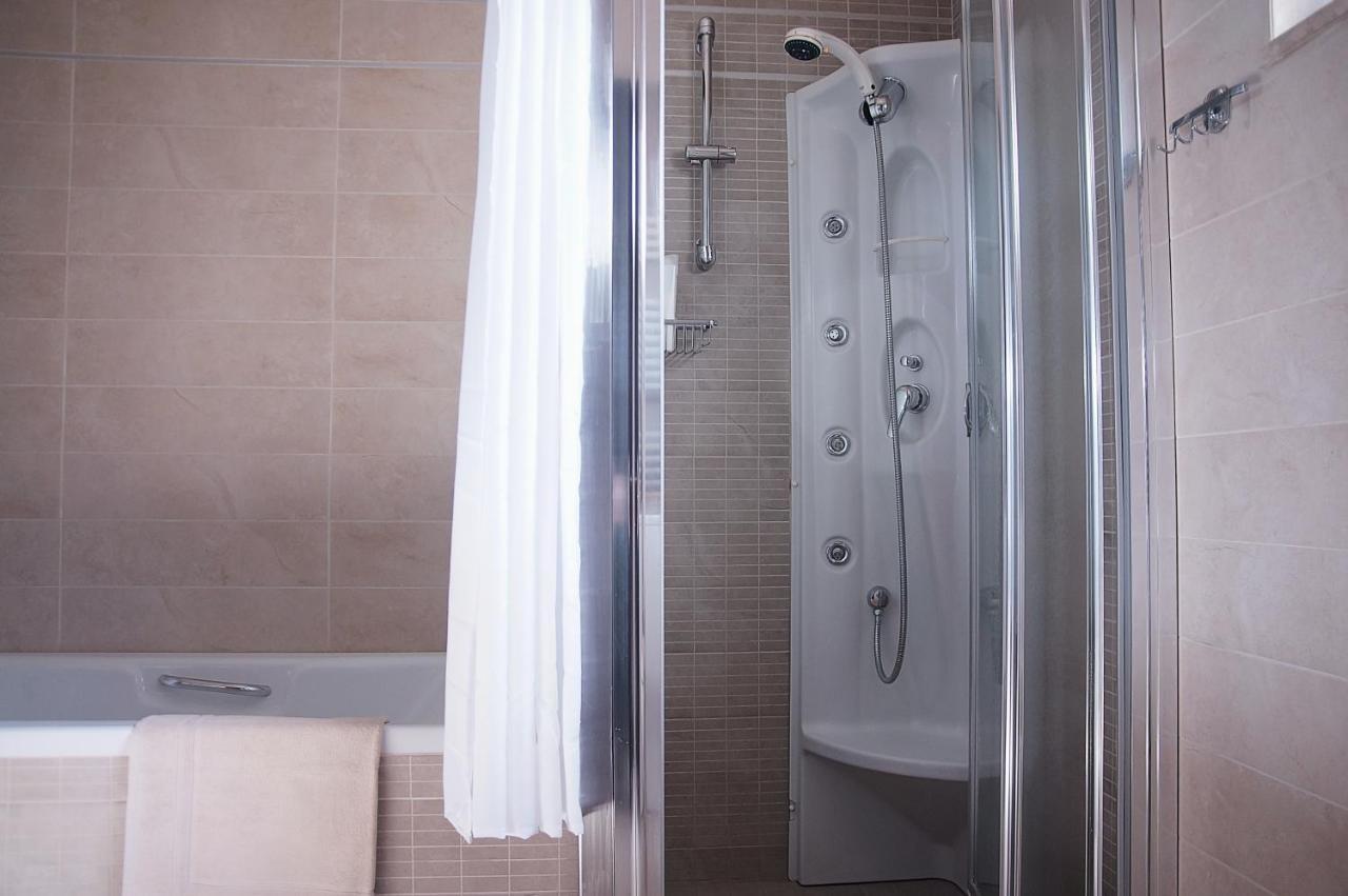 Apartment Double View Agia Marina (Crete)
