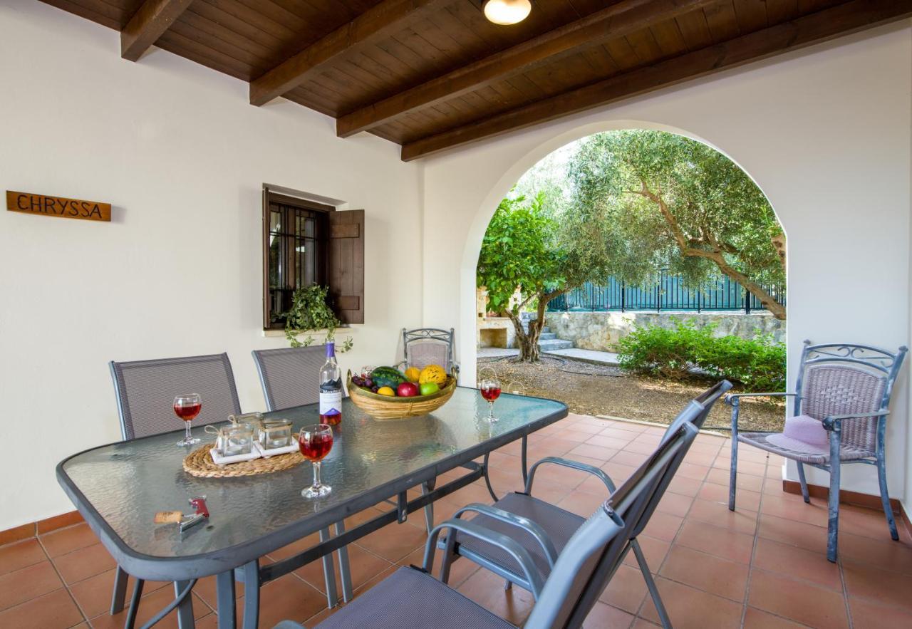 Douliana Villas *
