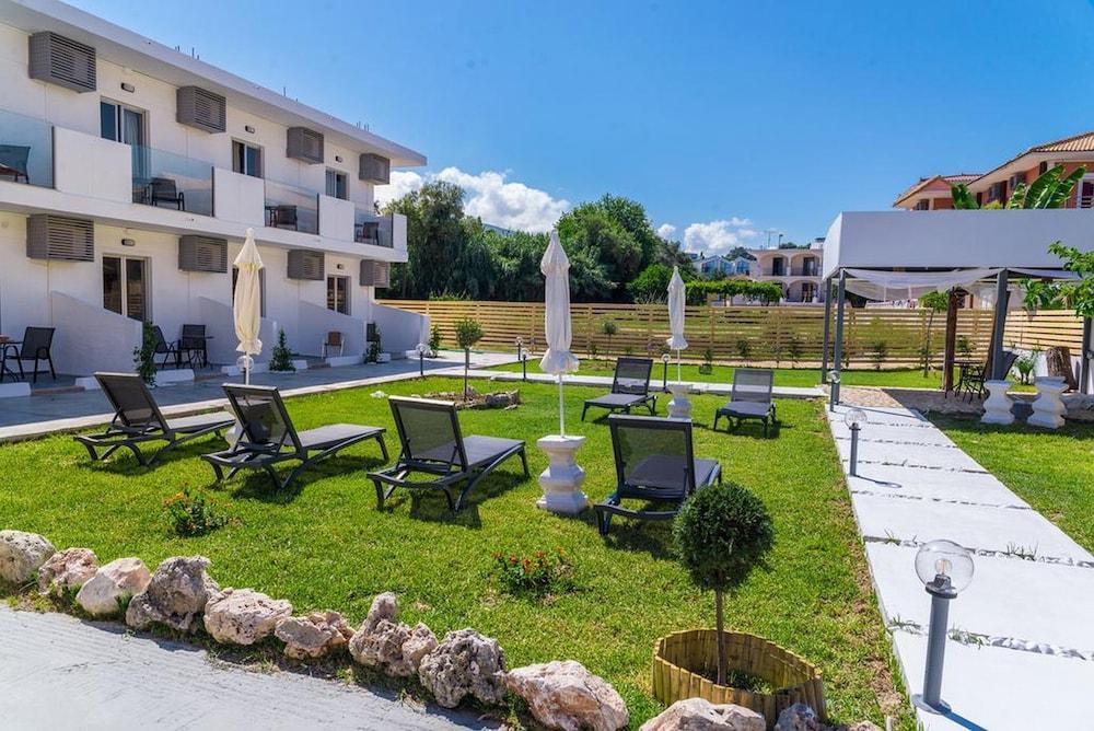 48 By Zante Plaza *