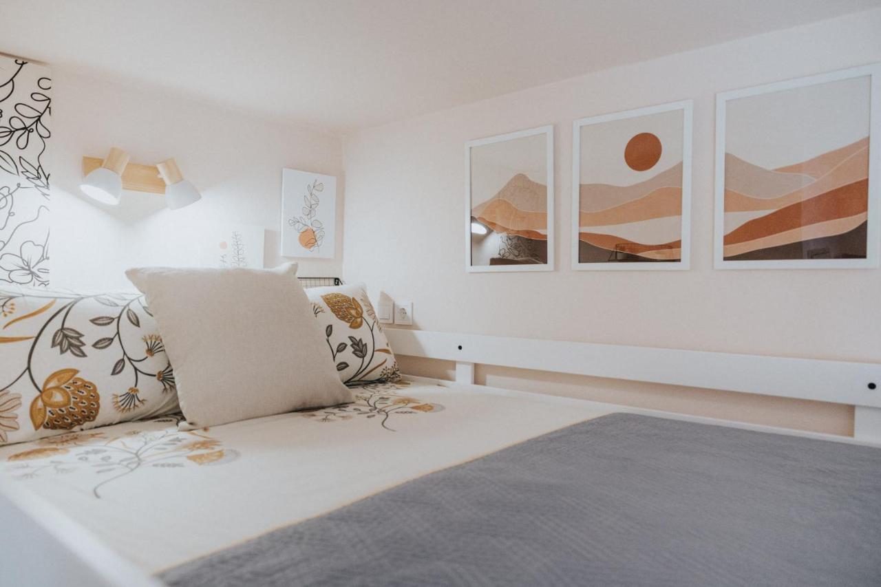 Bohemian Loft With View! Apartment Volos