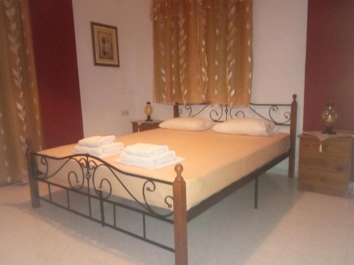Mary Aparthotel