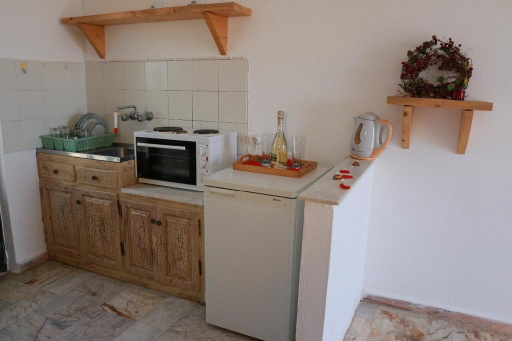 Gongis 2* Agios Georgios (Corfu)