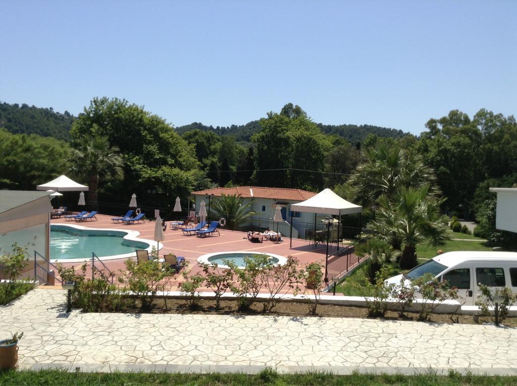Marialena Village Aparthotel Platanias (Skiathos)