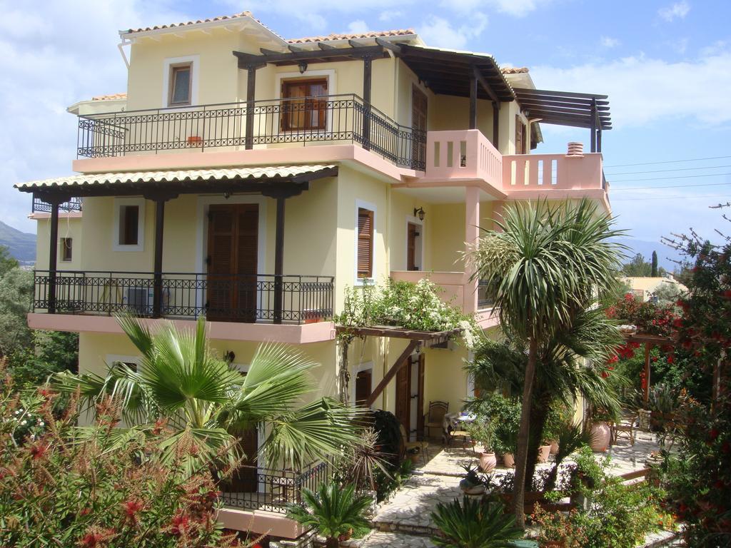 Philippos Aparthotel 2*