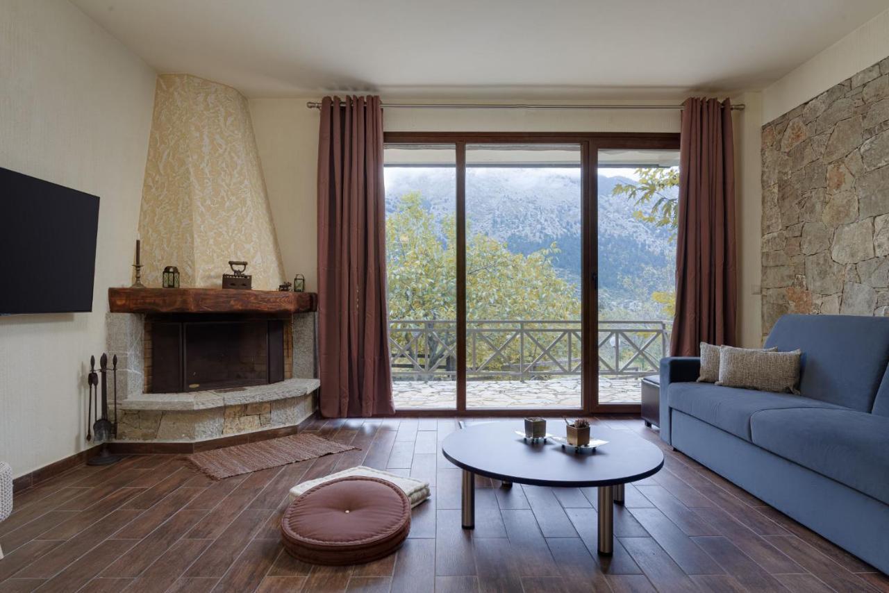 Chalet Parnassus Dreamwood *