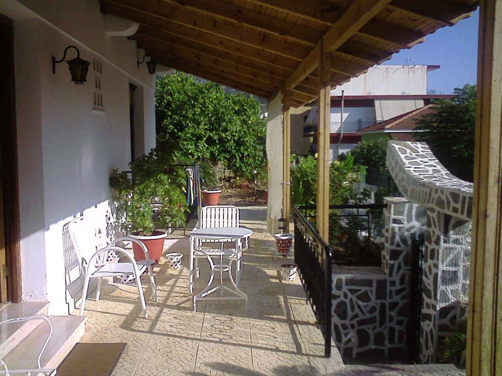 Marabou 3* Poros (Kefalonia)
