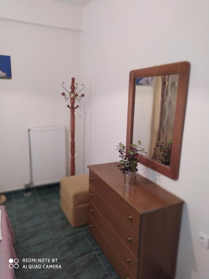 Odisseas Apartment *