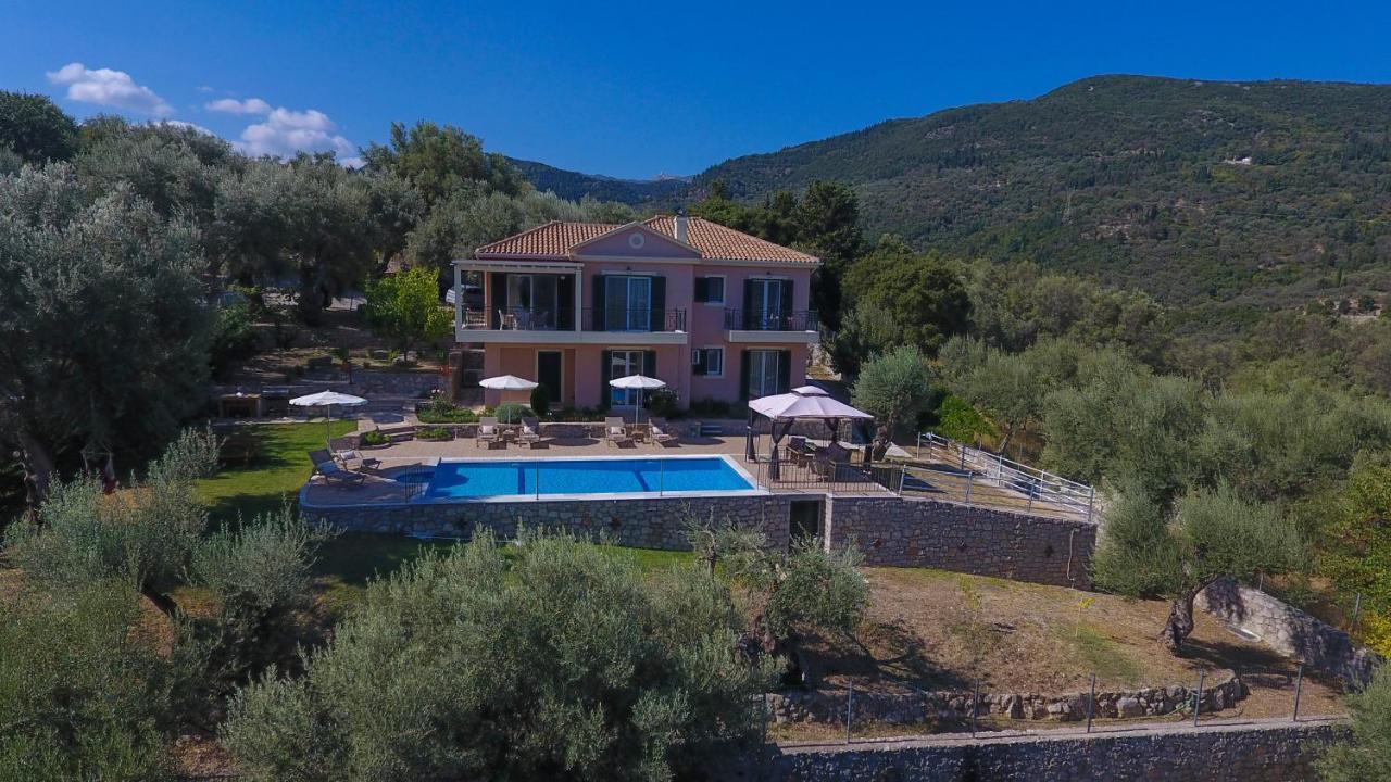 Phaedra, Inoro Villa *