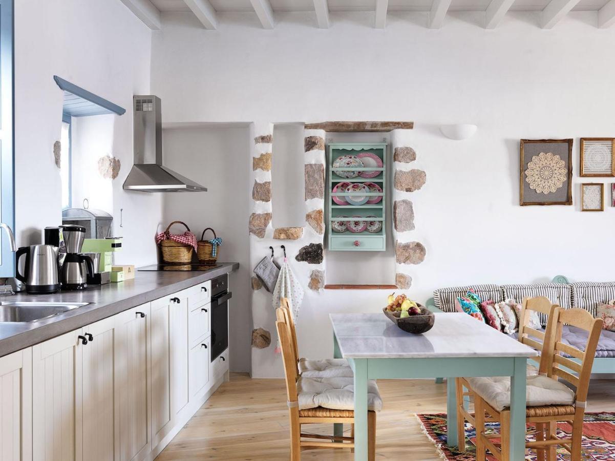 Patmos Eye Boutique & Skala (Patmos)