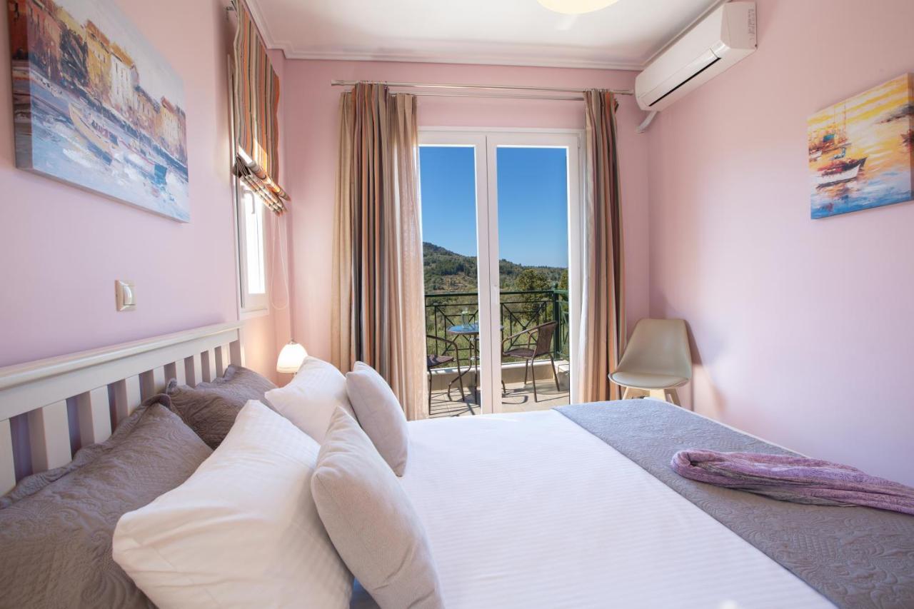 Phaedra, Inoro Villa Katouna