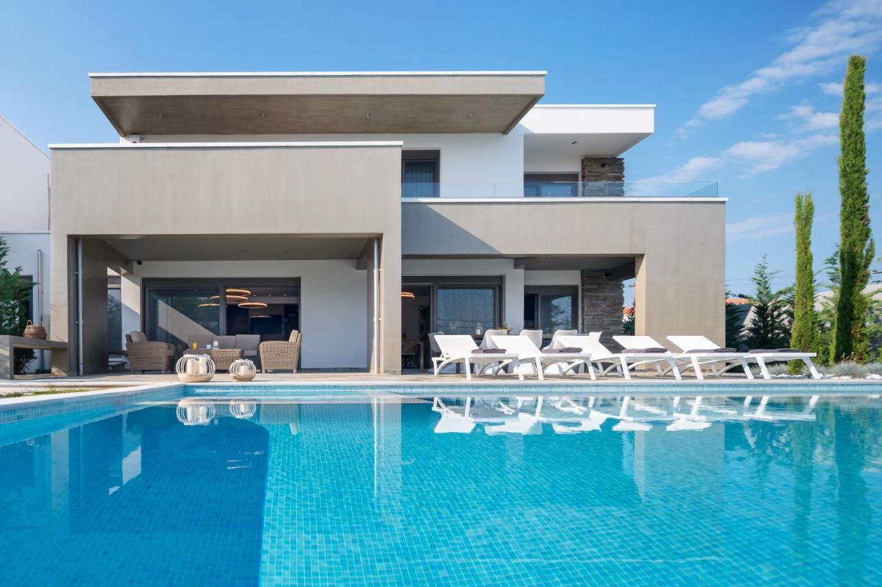 Kassandra Villas *