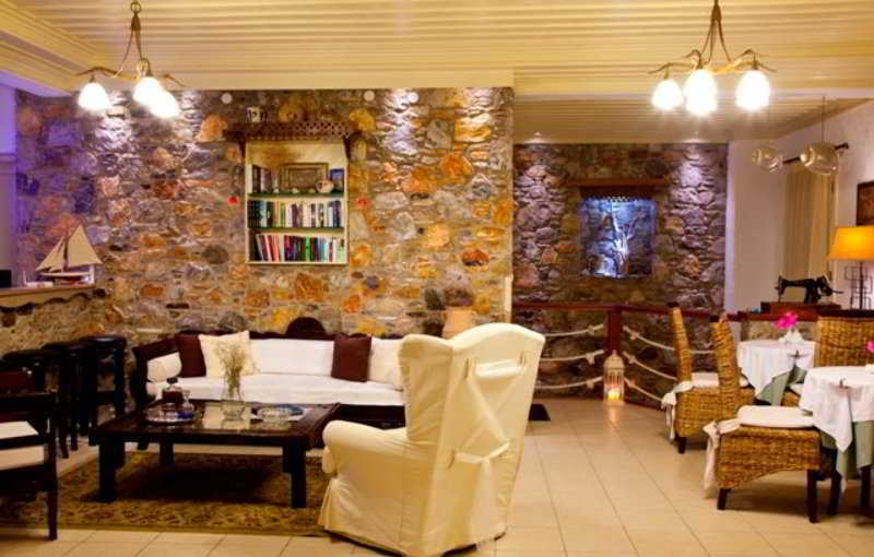 Hotel Tholaria Boutique 4*
