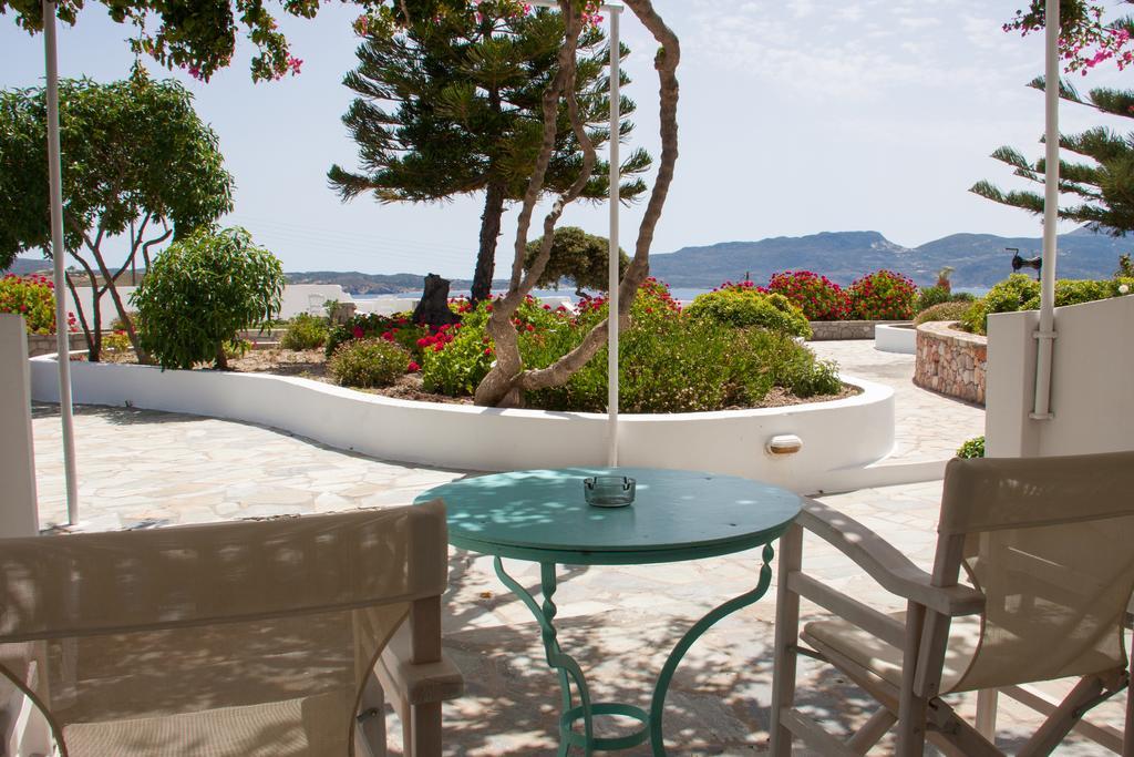 Aparthotel Parasporos Village 2*