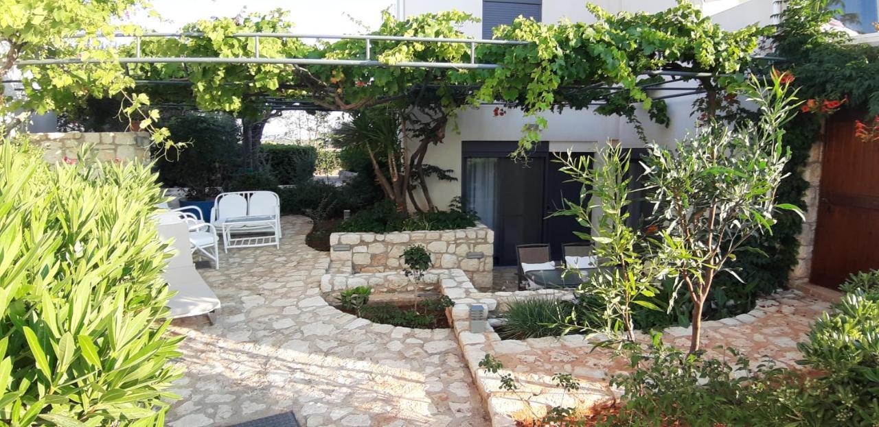 Artemis Village & Aparthotel 4*