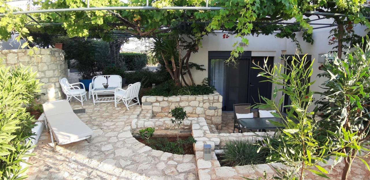 Aparthotel Artemis Village &