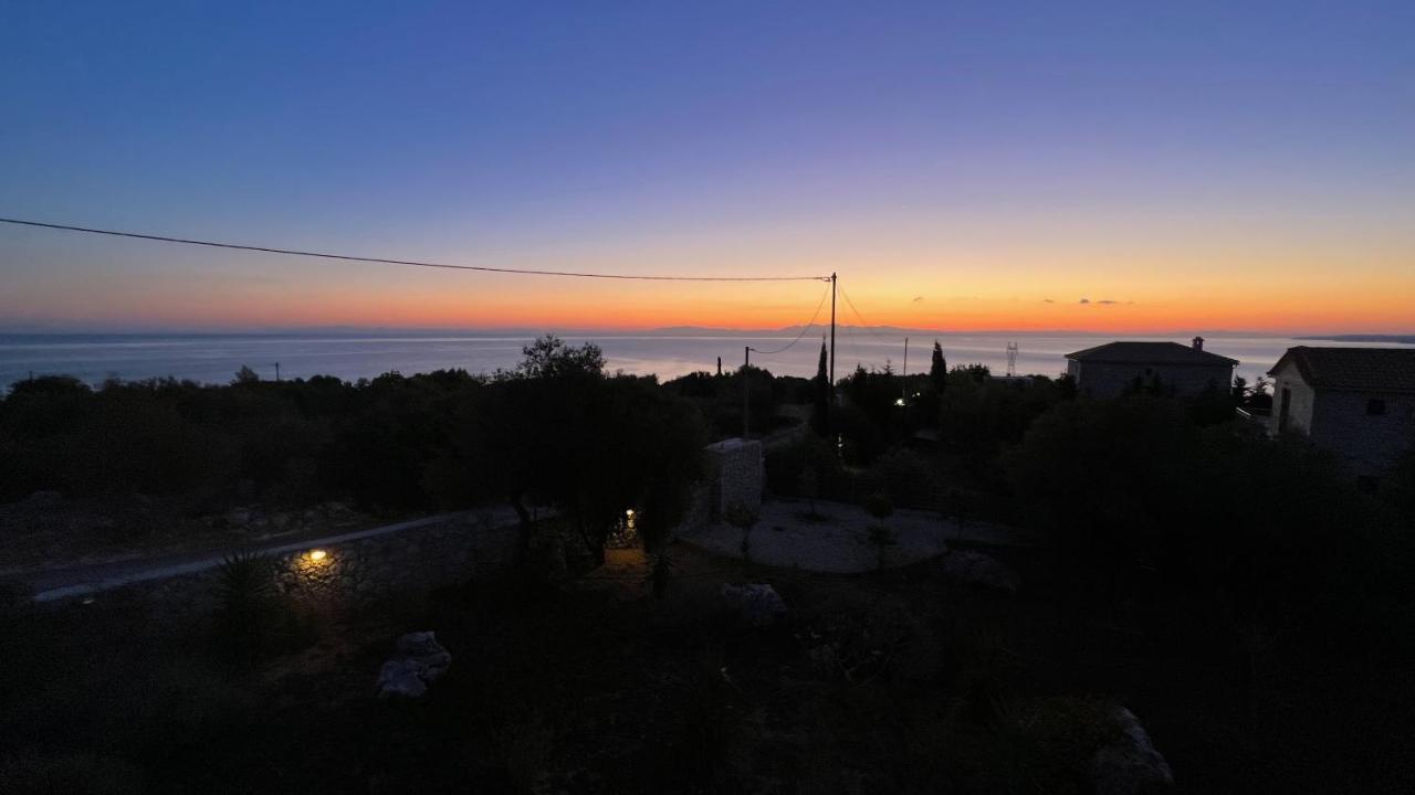 Luxurious At A Unique Spot Agios Nikolaos (Zakynthos)