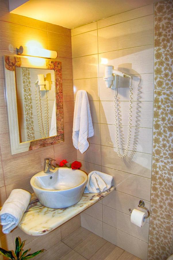 Philoxenia Hotel