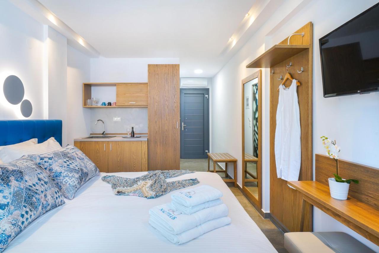 Nautilus Iii Aparthotel *