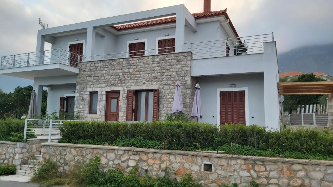 Light Blue 2 Apartment Poulithra