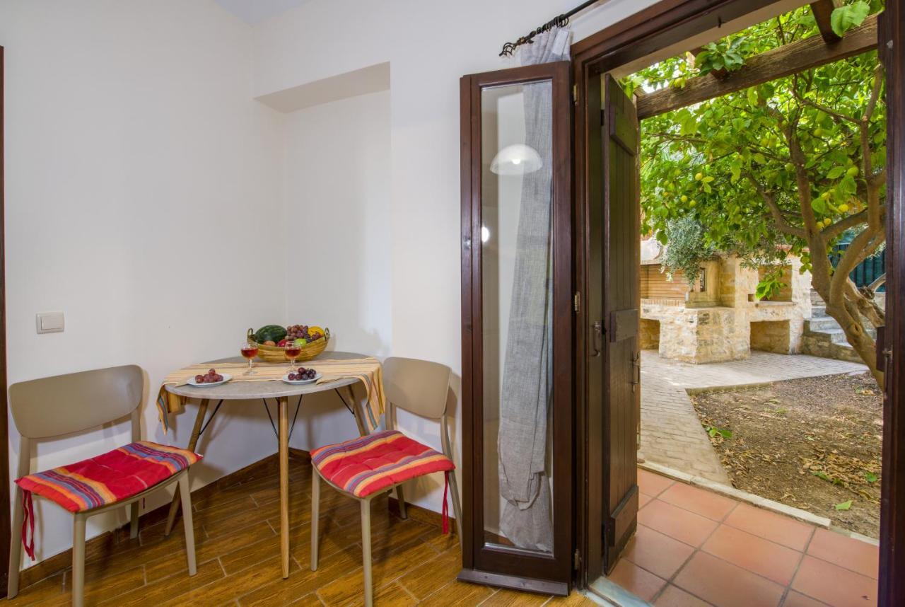 Douliana Villas