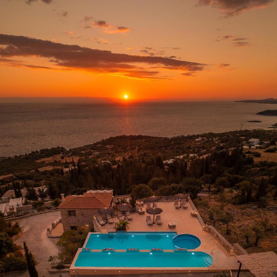 Holiday home Strofilia Authentic